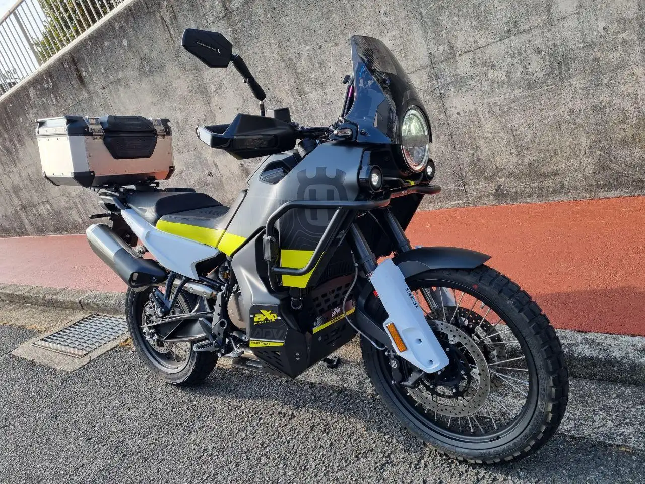 Husqvarna Norden 901 #1