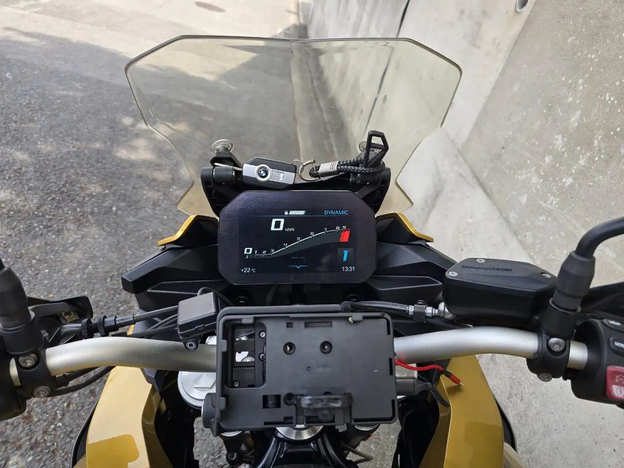 BMW F900XR Sports Touring #1