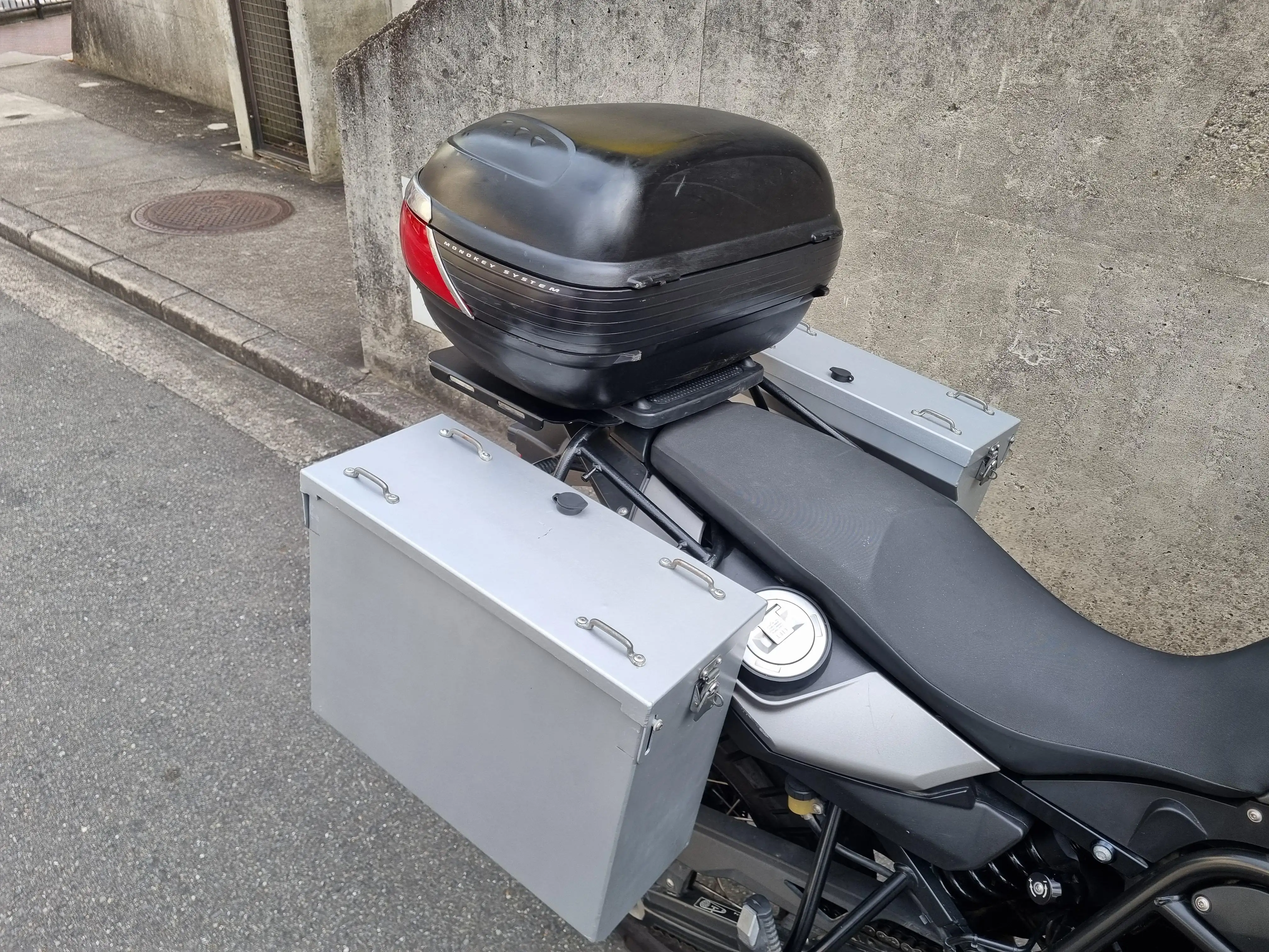 BMW F800GS Touring Grey #1