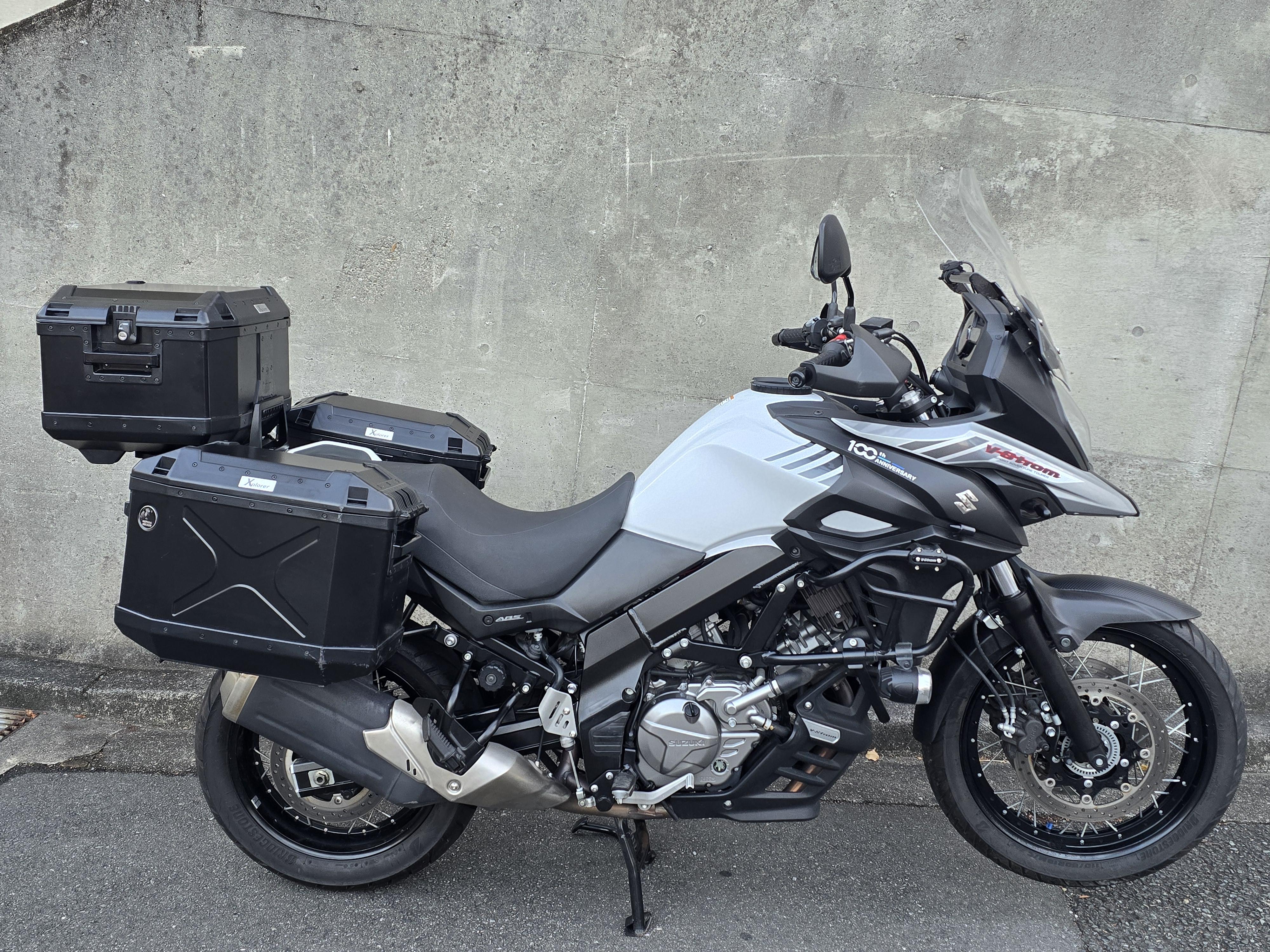 Suzuki Vtrom 650 XTA Adventure White #1
