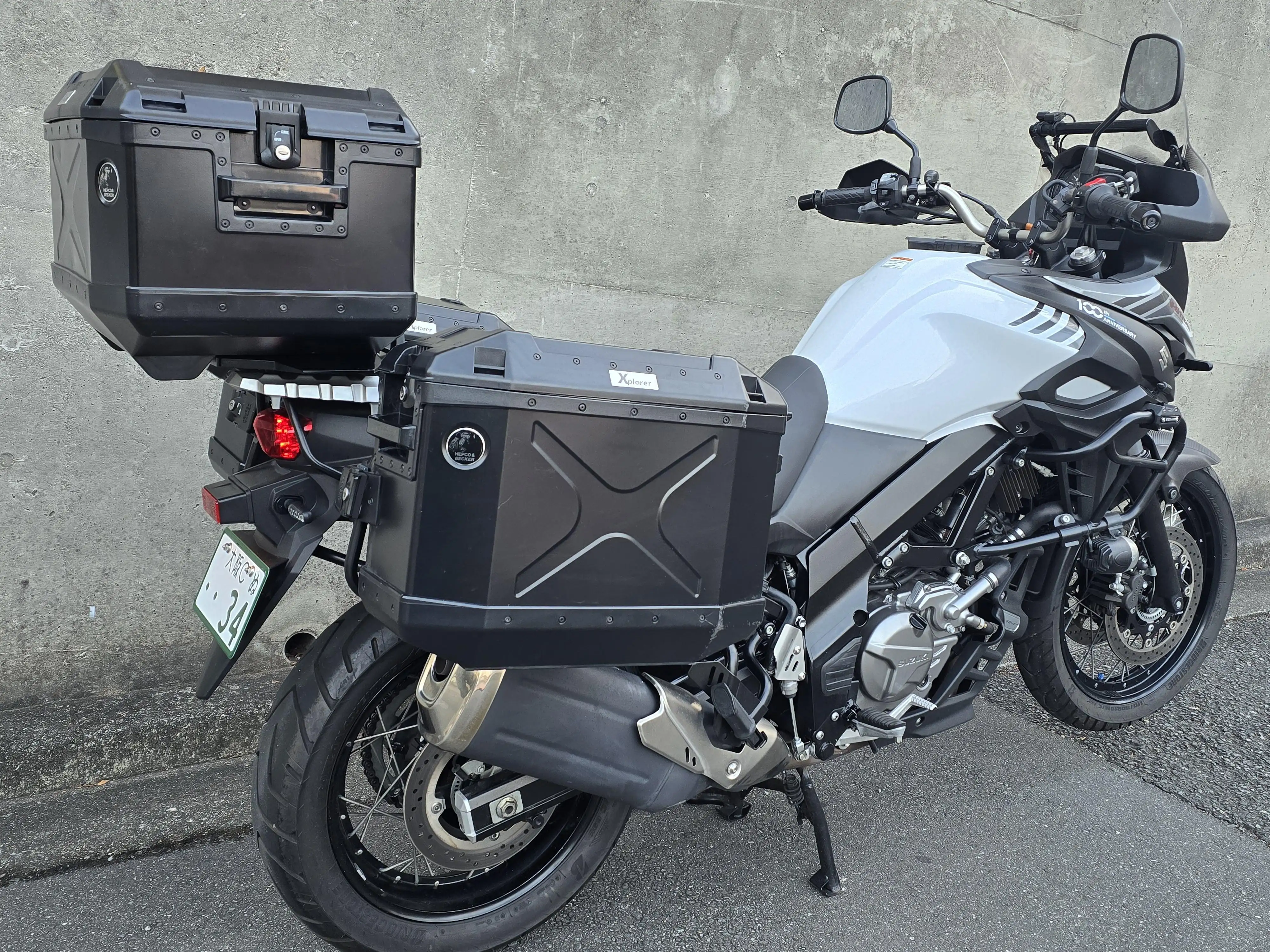 Suzuki Vtrom 650 XTA Adventure White #1
