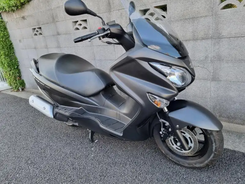 Suzuki Burgman 200